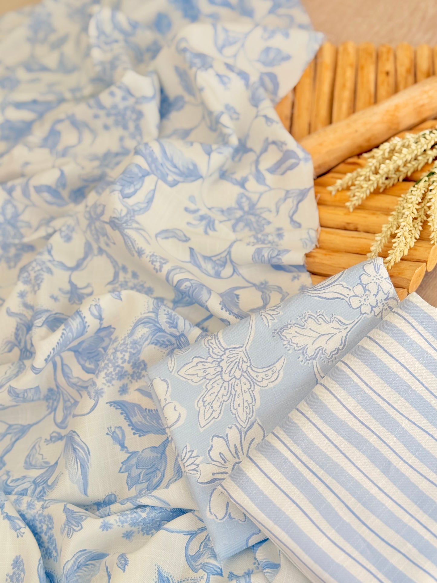 Printed Linen Slub Porcelain Garden