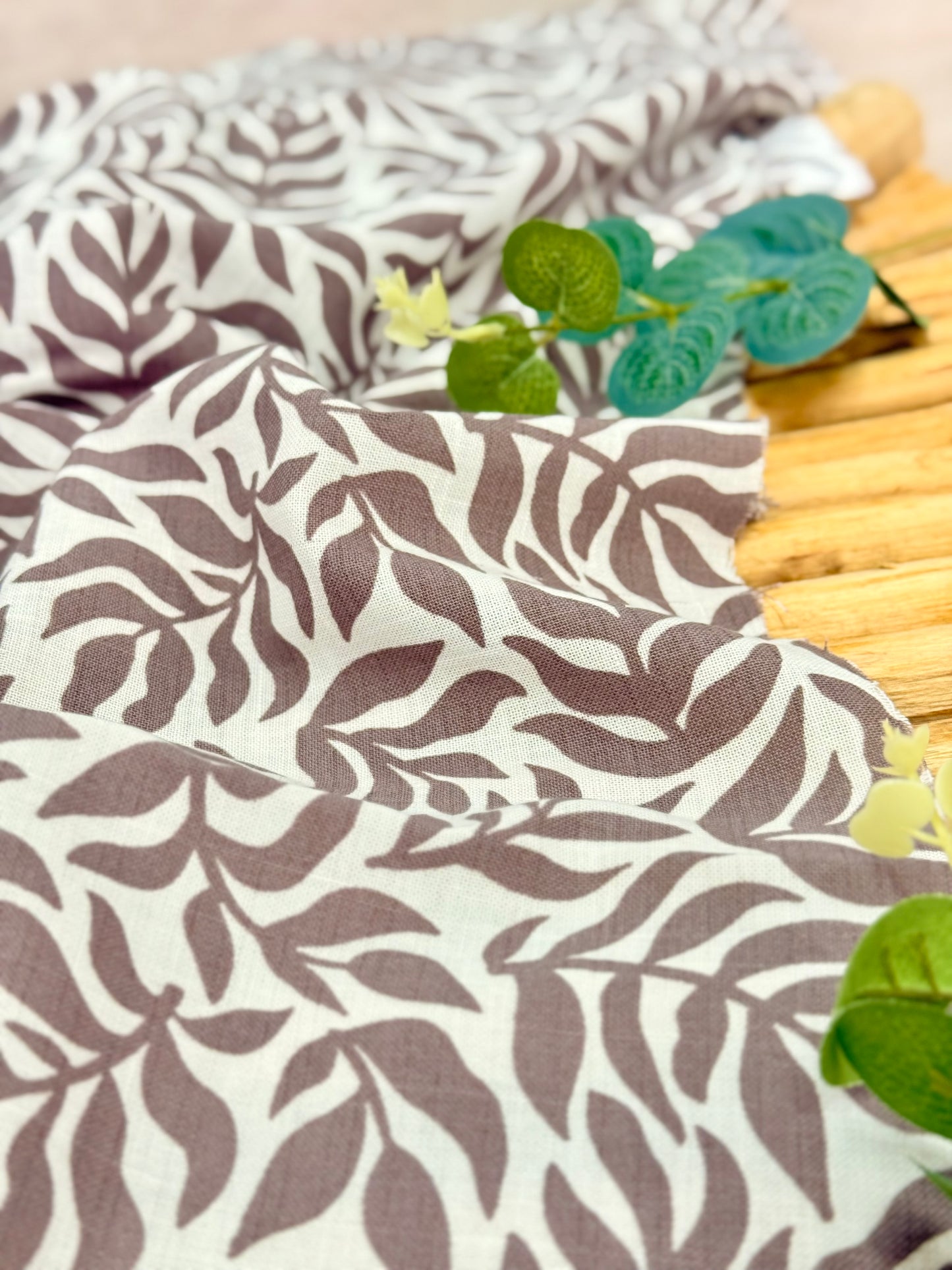 Printed Linen Leaf Harmony