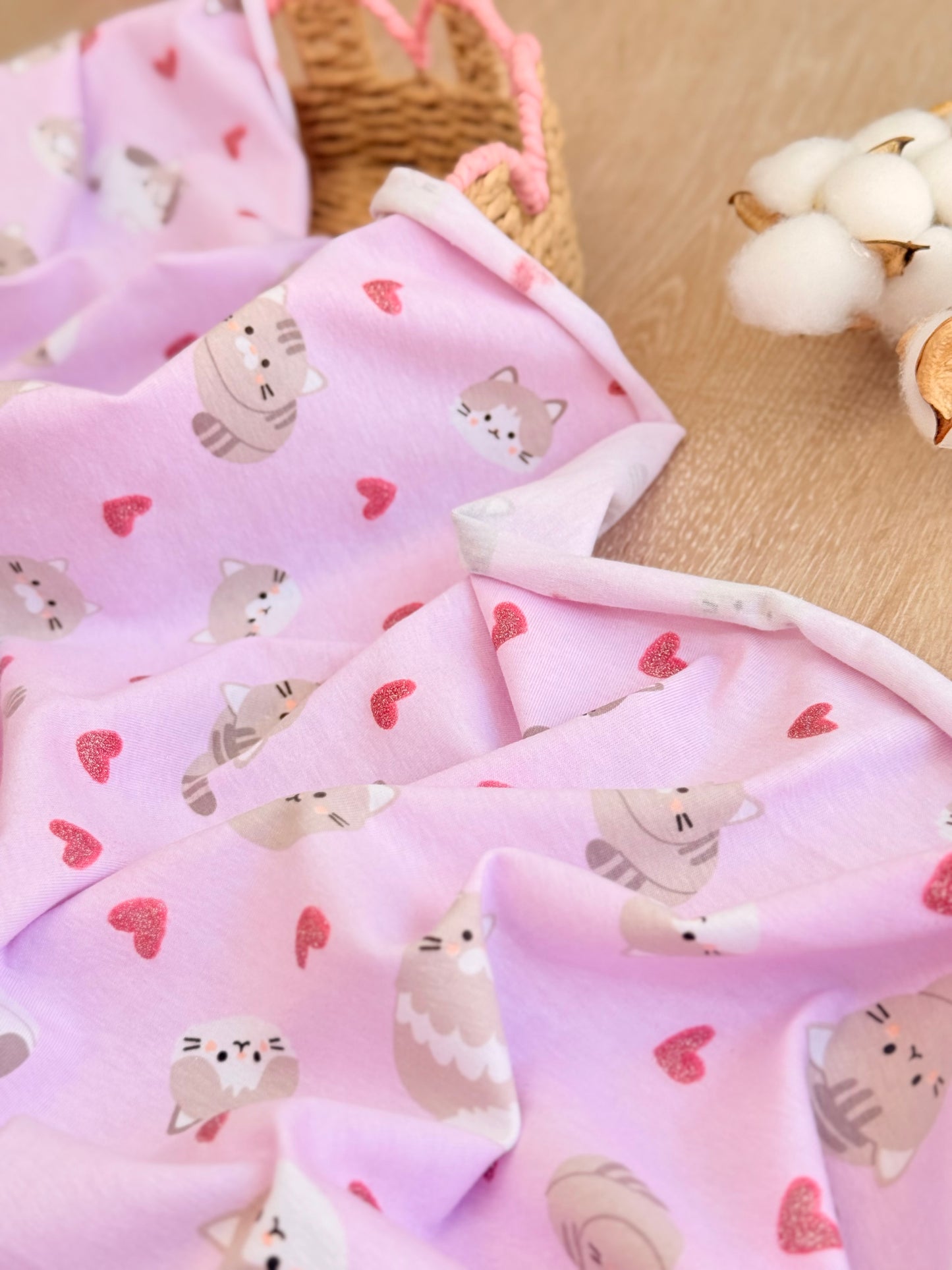 Interlock Sweet Kittens