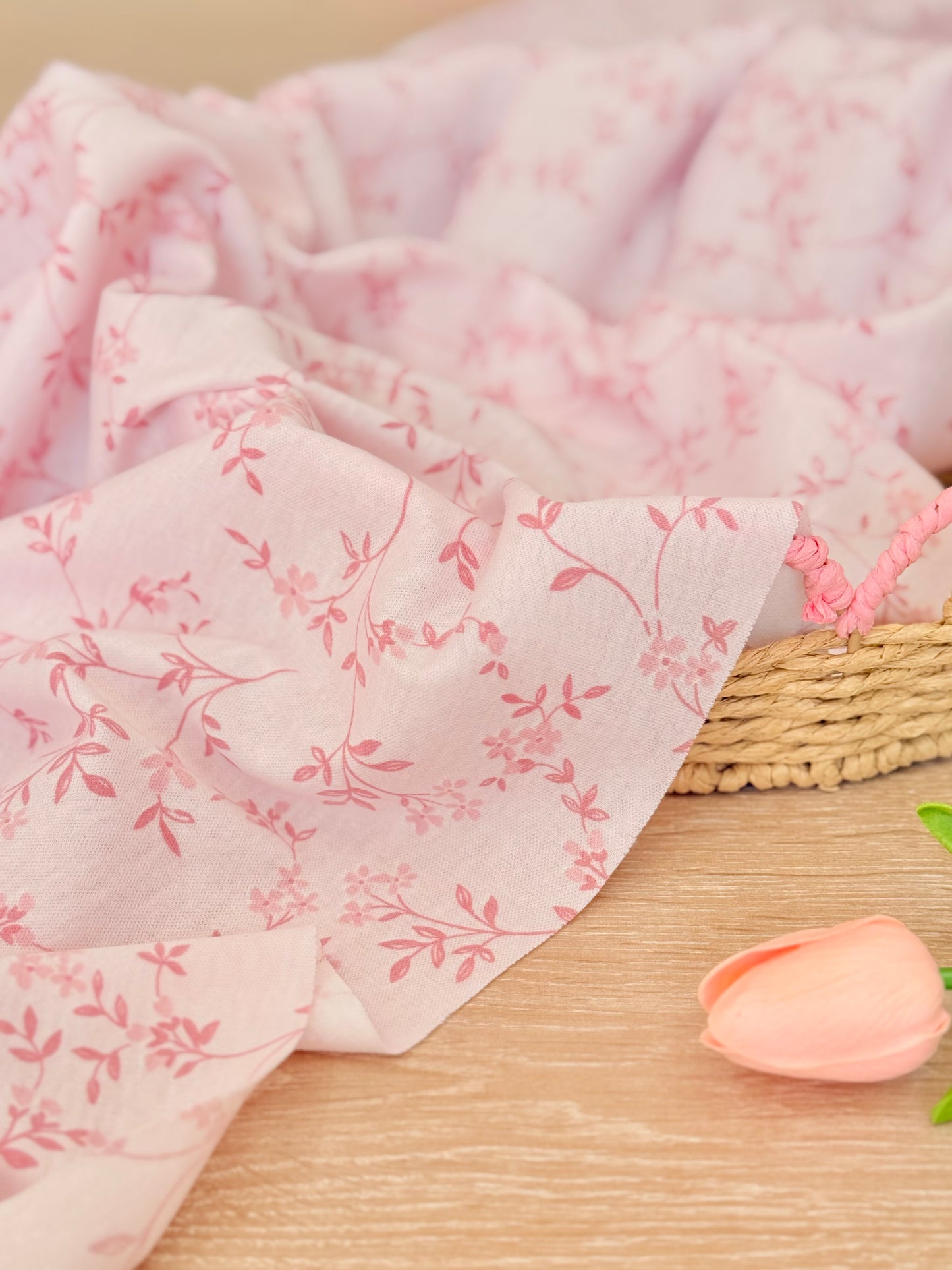 Interlock Whispering Vines