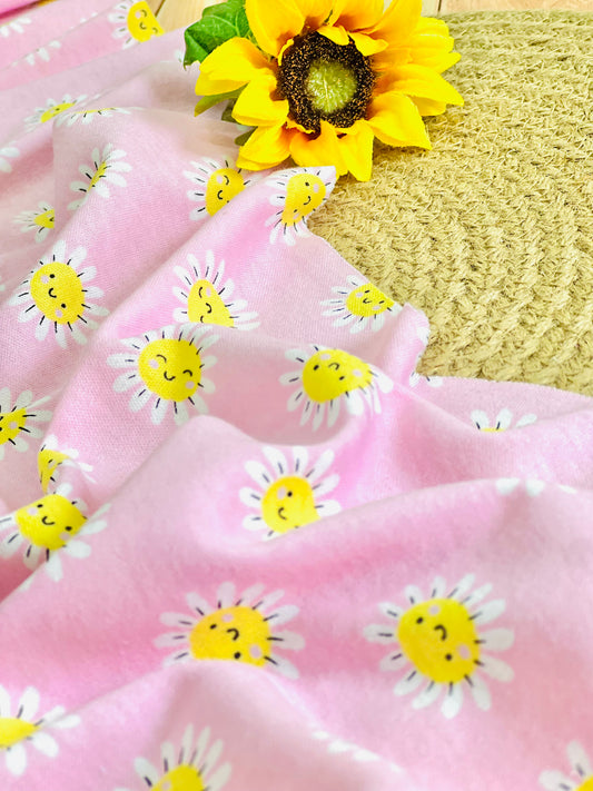 Interlock Sunny Daisies
