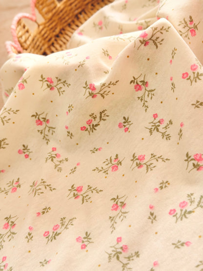Interlock Sweet Rosebud