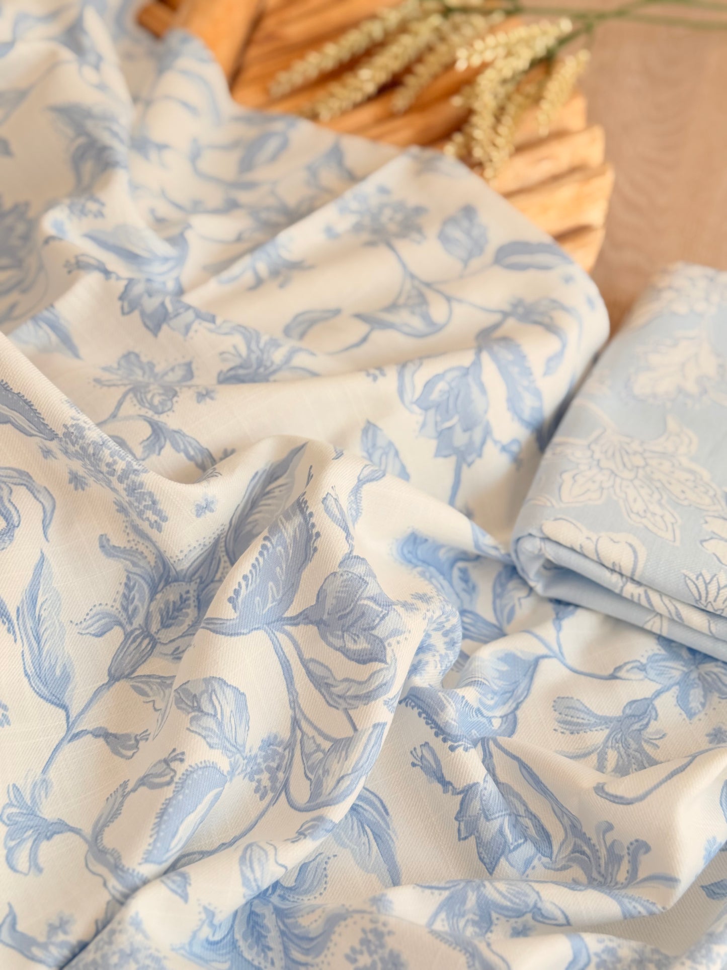 Printed Linen Slub Porcelain Garden