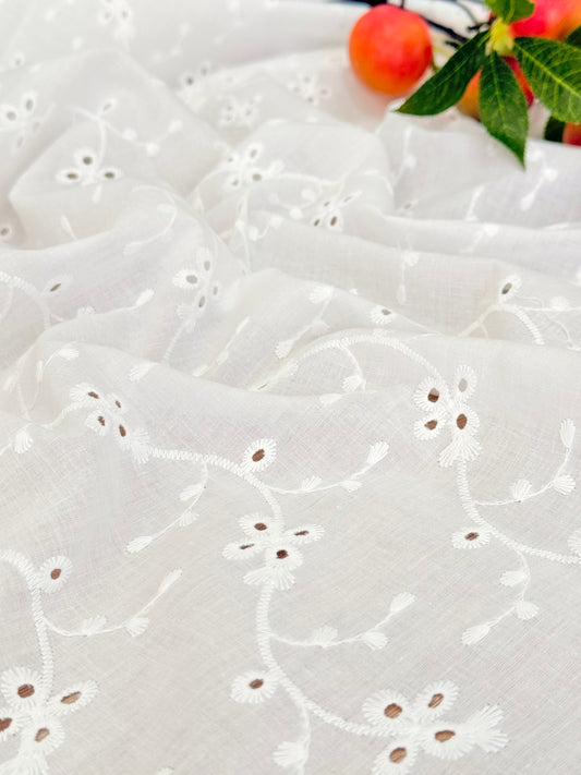 Embroidered Cotton White 25