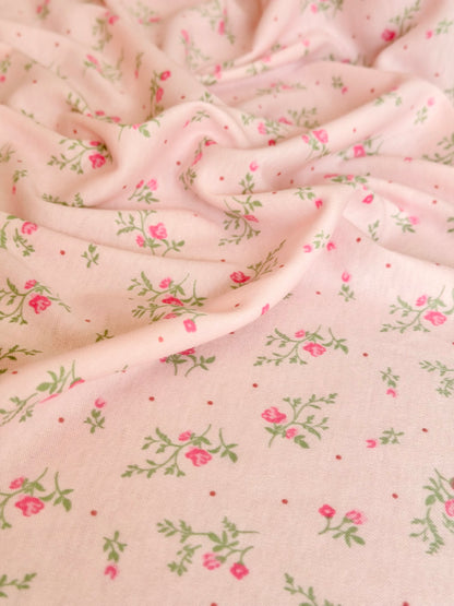 Interlock Sweet Rosebud