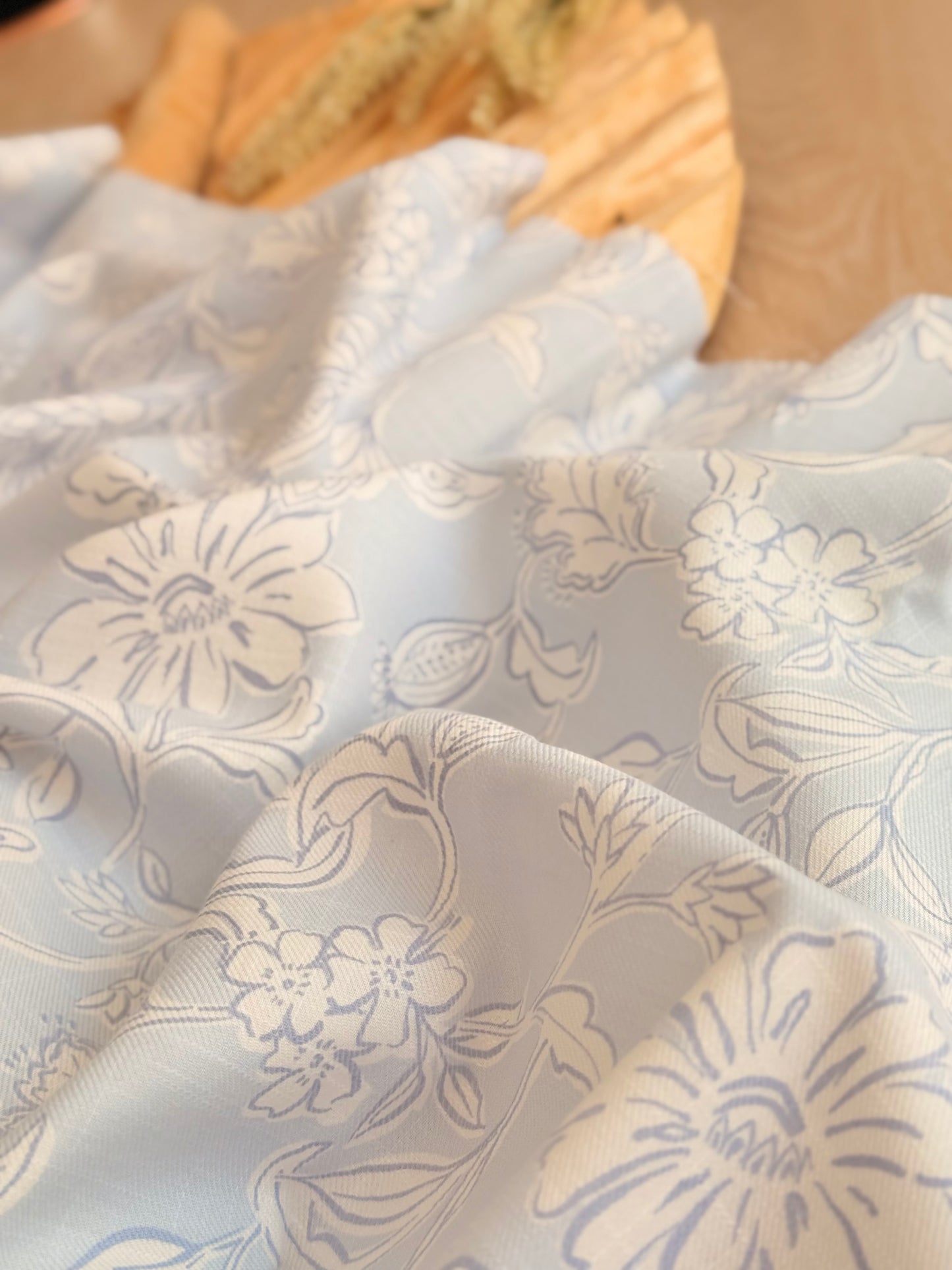 Printed Linen Slub Porcelain Garden