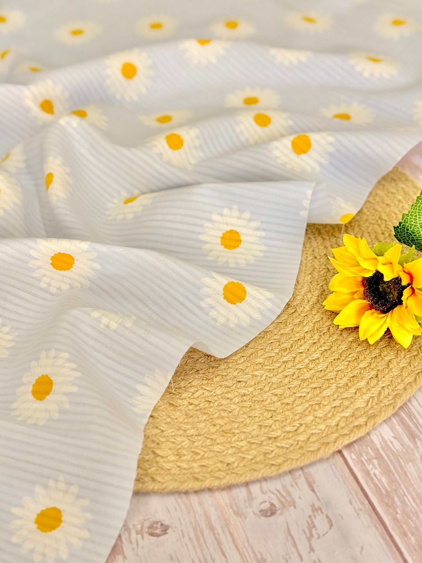Printed Voile Daisy Daydream
