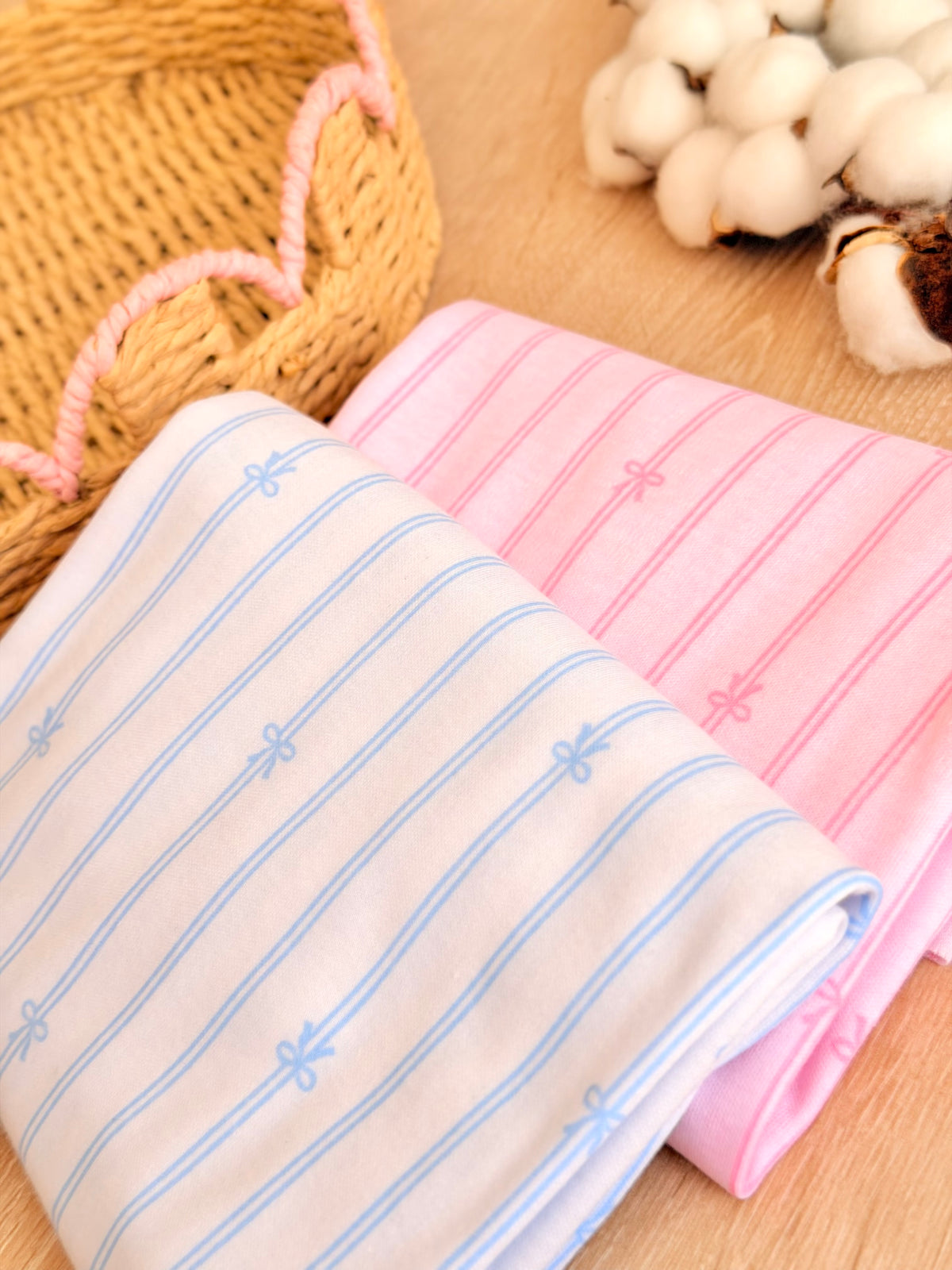 Interlock Ribbon Stripes
