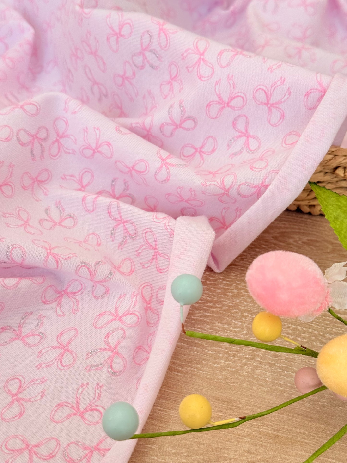 Interlock Shiny Pink Bows