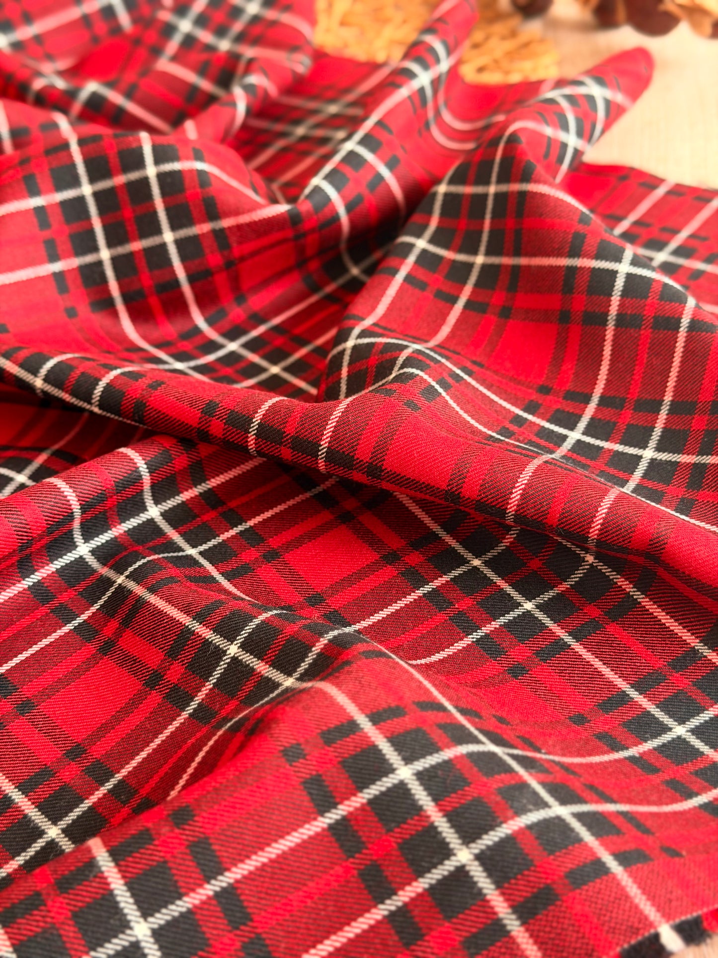 Lana Windsor Red
