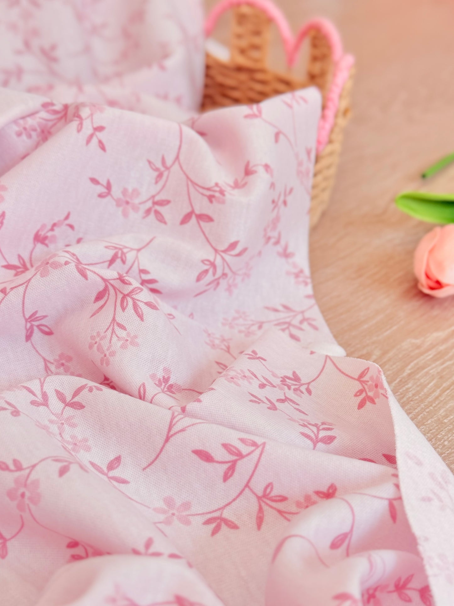 Interlock Whispering Vines