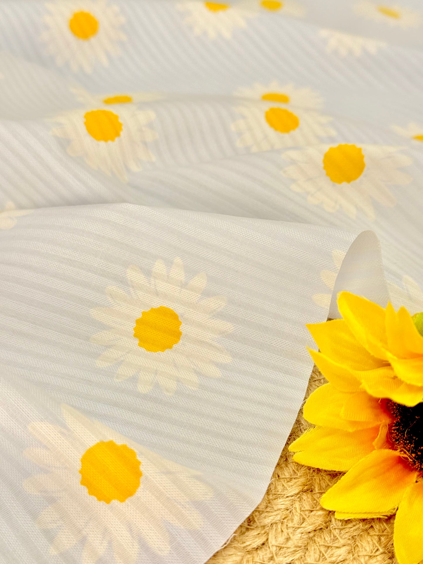 Printed Voile Daisy Daydream