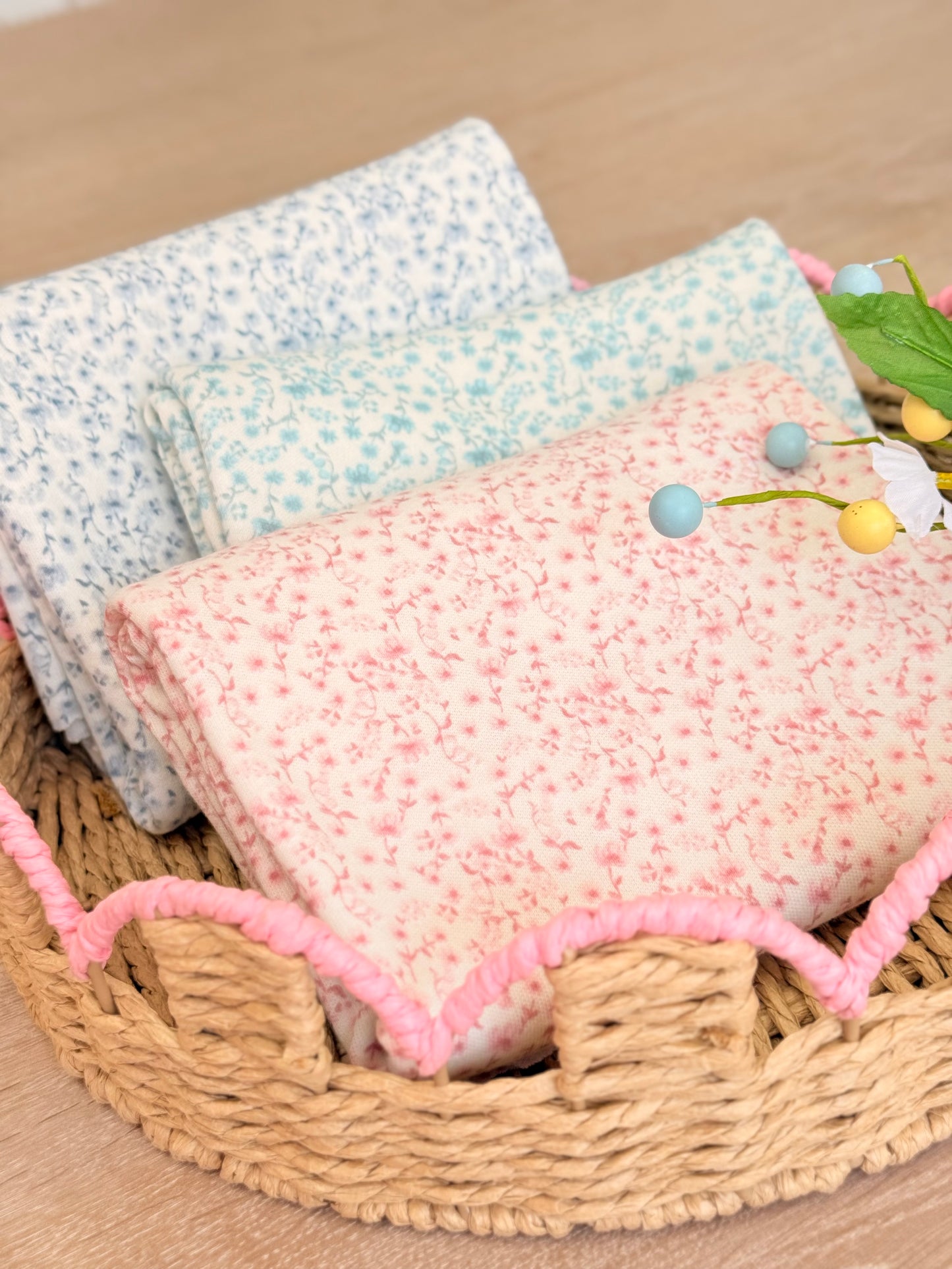 Interlock Blossom Dust
