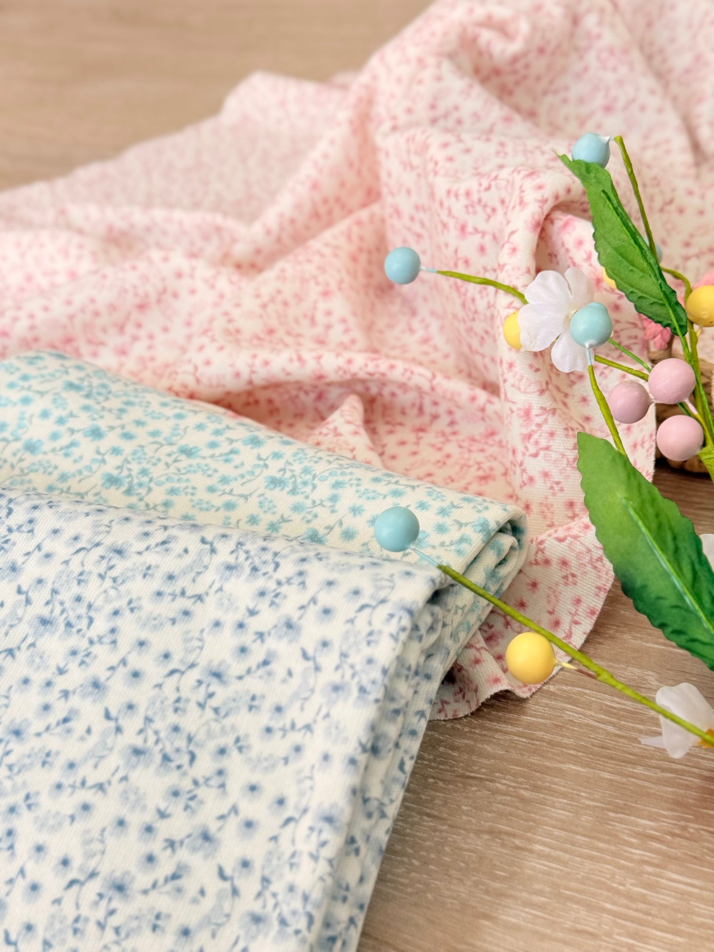 Interlock Blossom Dust