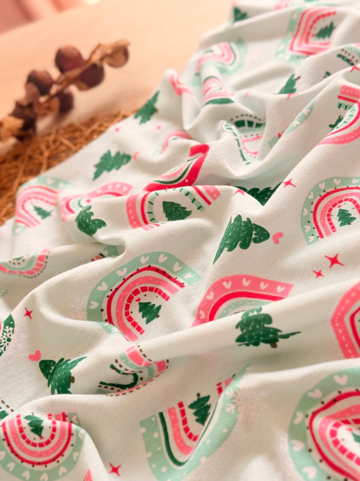 Interlock Christmas Rainbows
