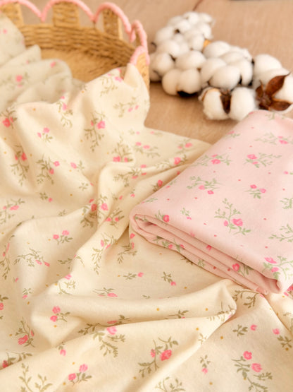 Interlock Sweet Rosebud