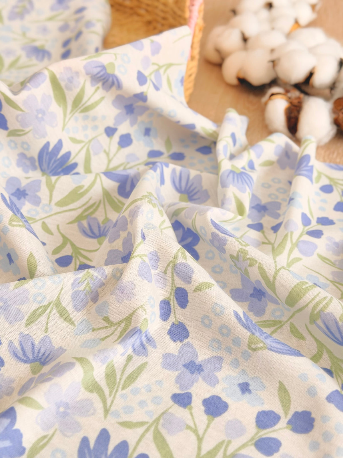 Interlock Blossom Breeze