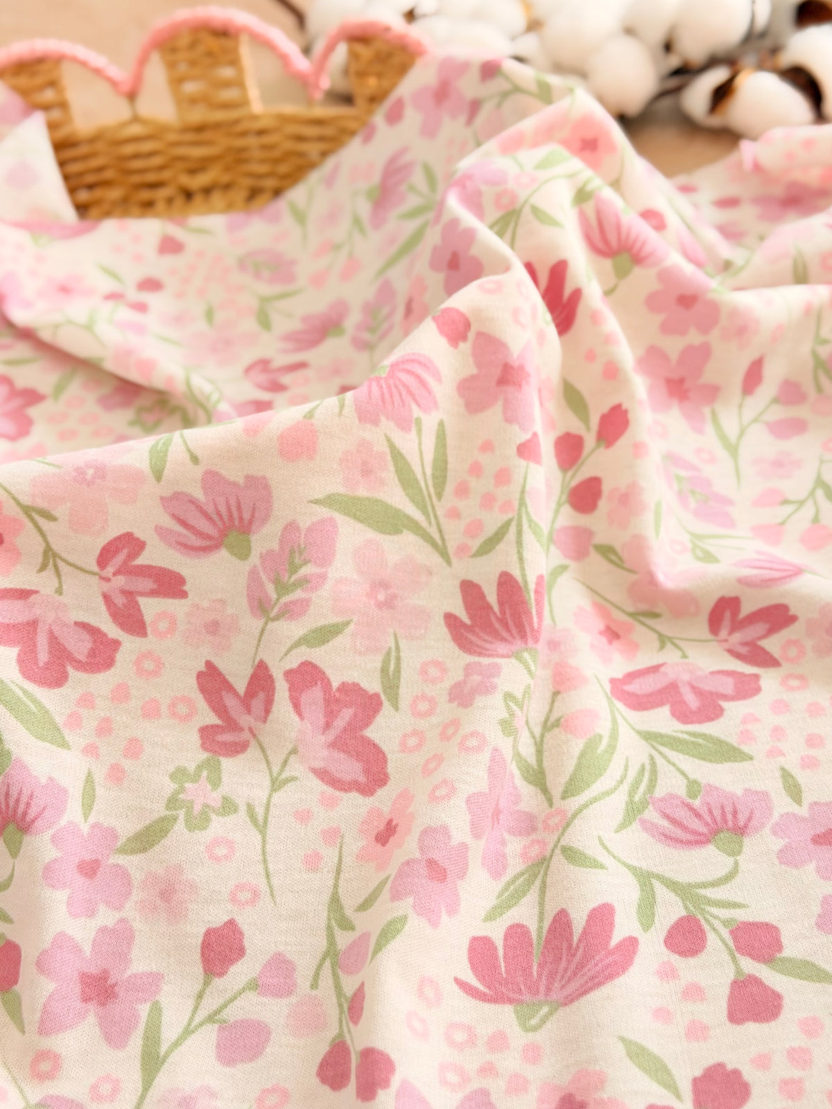 Interlock Blossom Breeze