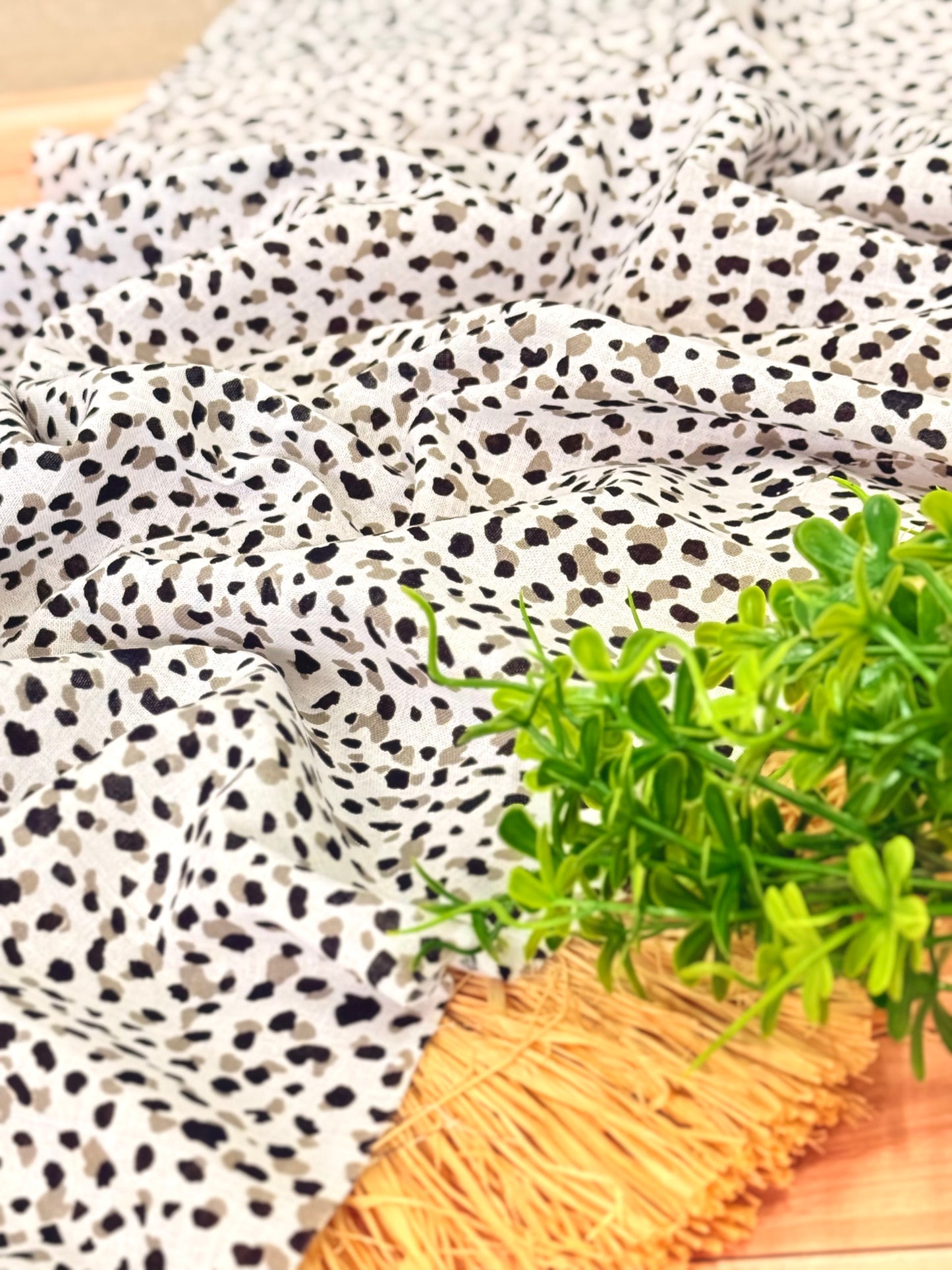 Printed Linen Savanna Dots