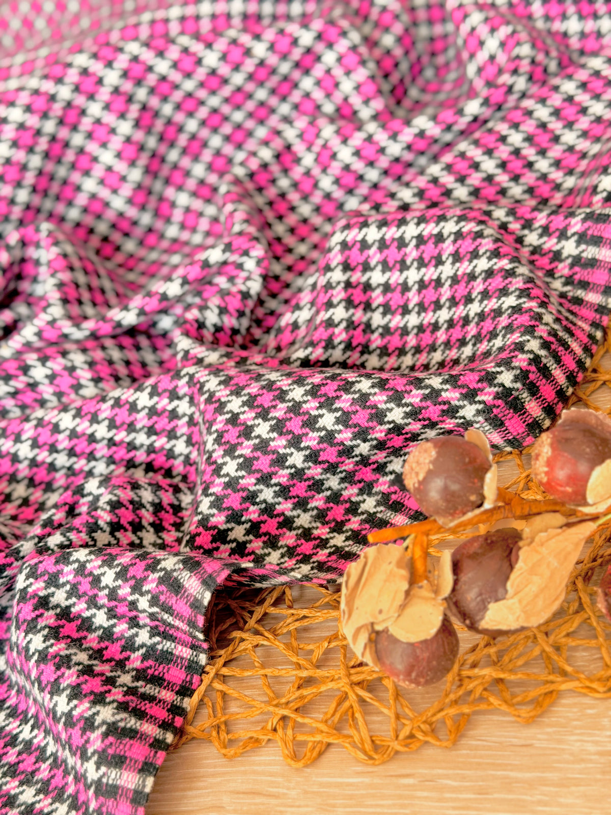 Paño de Lana Pink Houndstooth