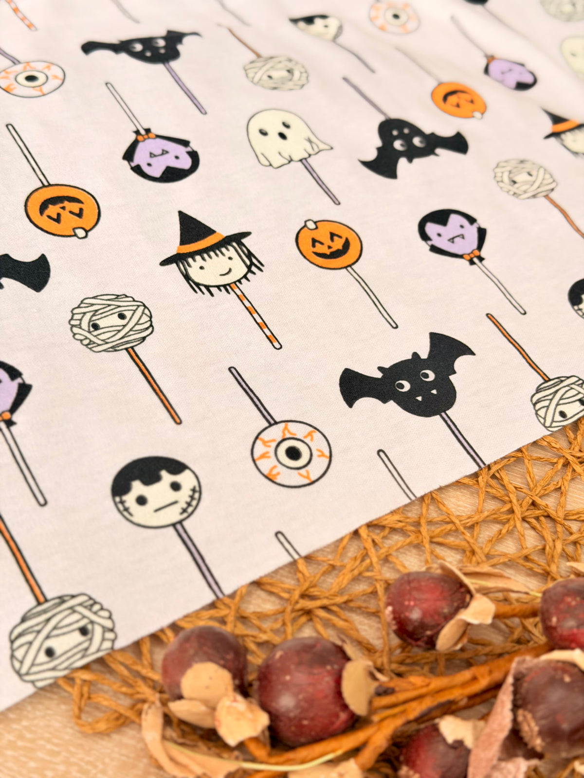 Interlock Spooky Lollipops
