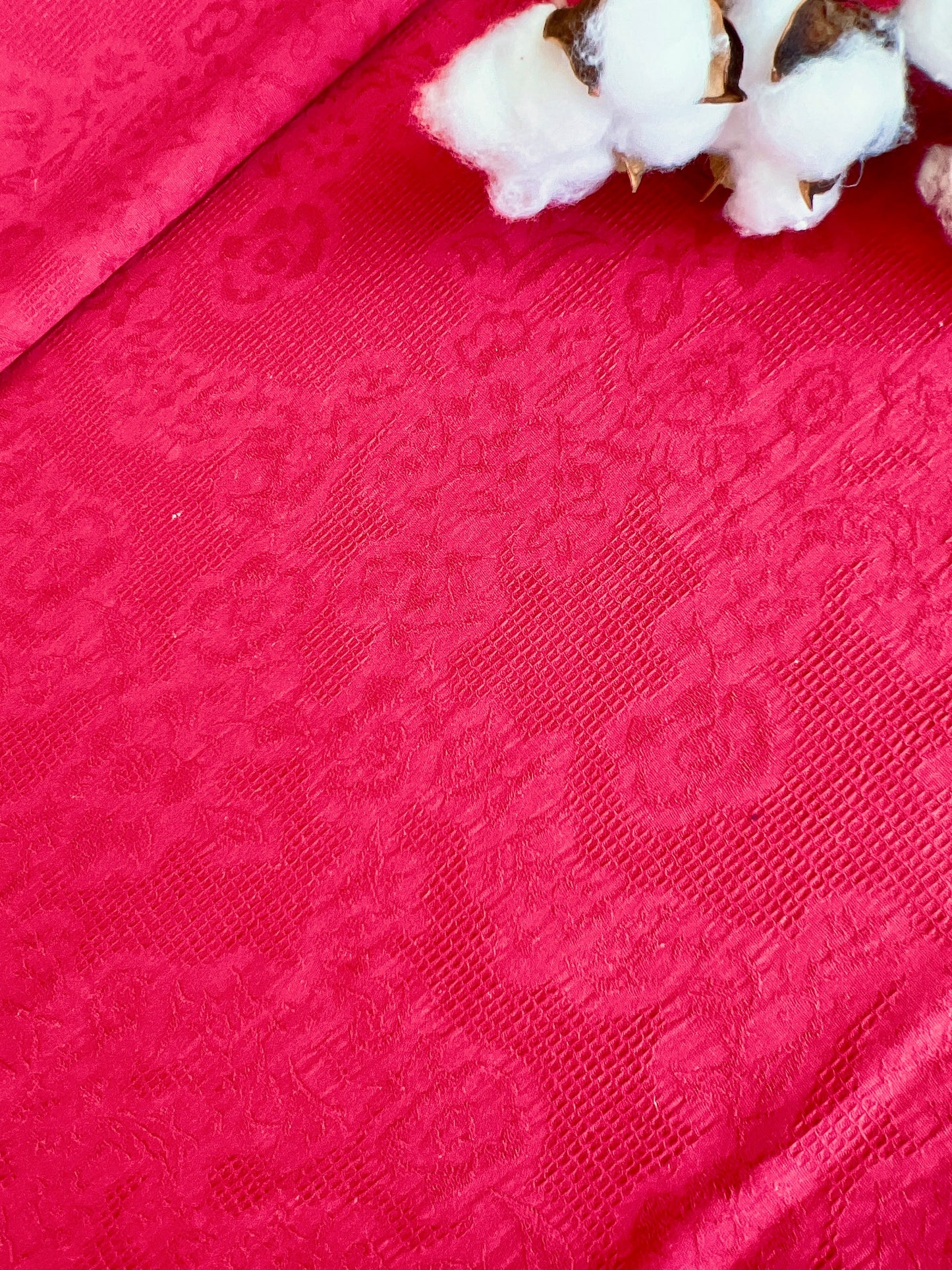 Embroidered Cotton Roseta