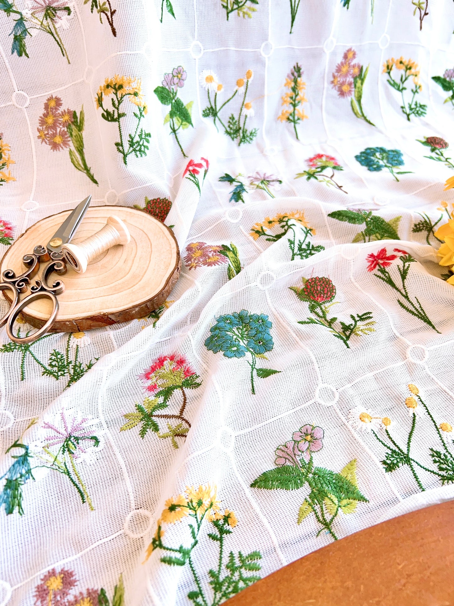 Embroidered Cotton Mesh Botanic