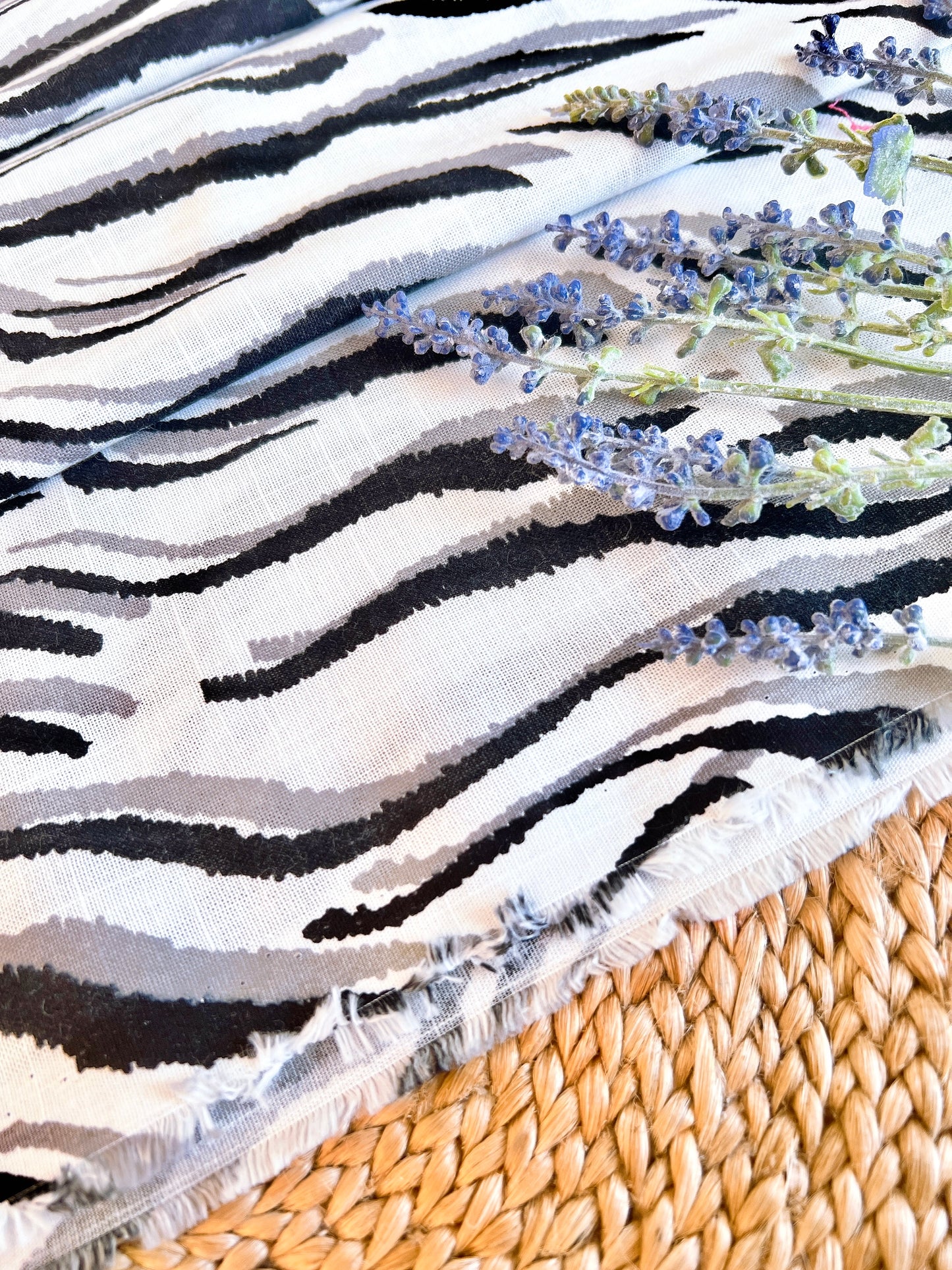 Printed Linen Wild Zebra